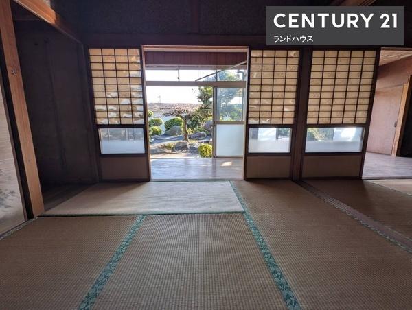 霧島市隼人町見次の中古一戸建て