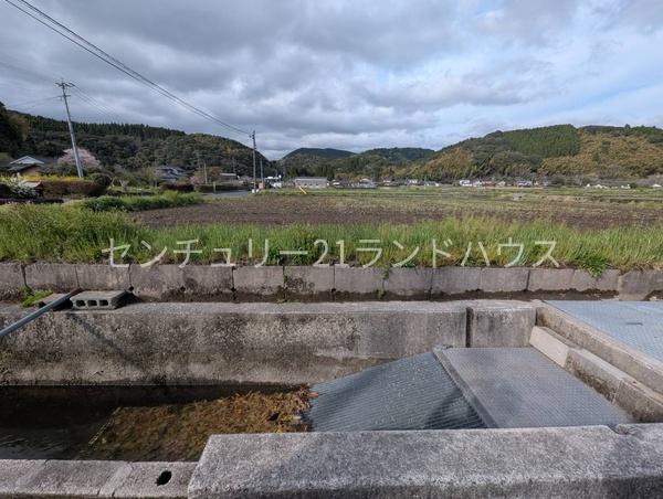 霧島市牧園町上中津川の中古一戸建て