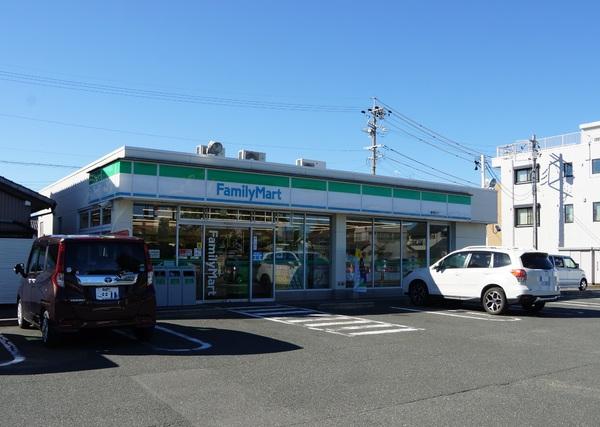 豊橋市牛川町字道下の土地(ファミリーマート豊橋旭店)