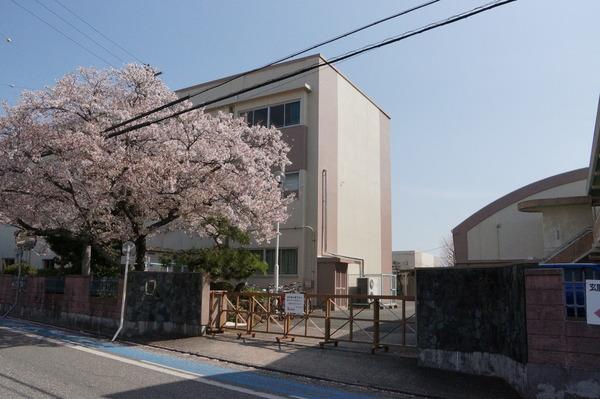 モナムール岩田(豊橋市立豊岡中学校)