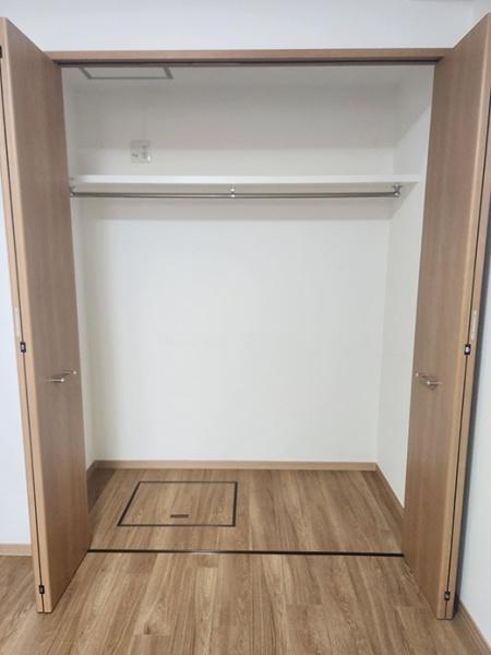ピュアライフ草間Ⅲ　6階