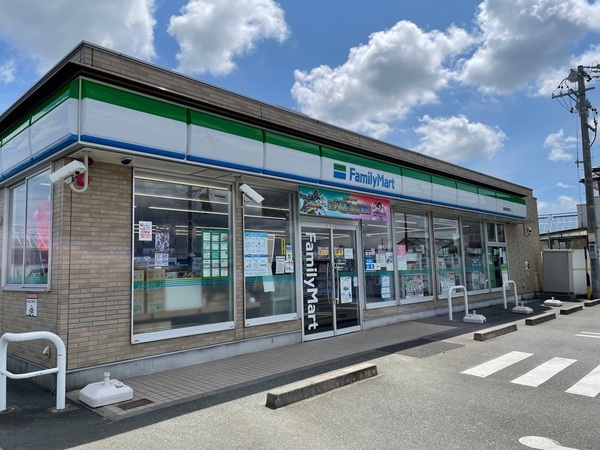 豊橋大村町2期 2号棟(ファミリーマート豊橋長瀬町店)