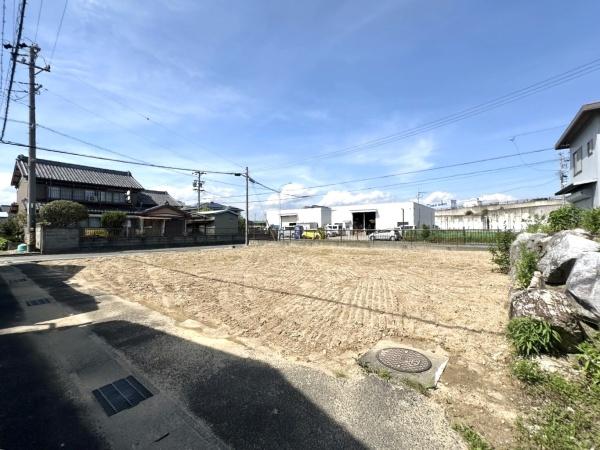 豊橋市前芝町西青　全1棟