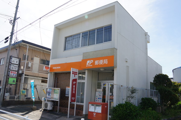 豊橋市向草間町字向郷の中古一戸建て(豊橋磯辺郵便局)