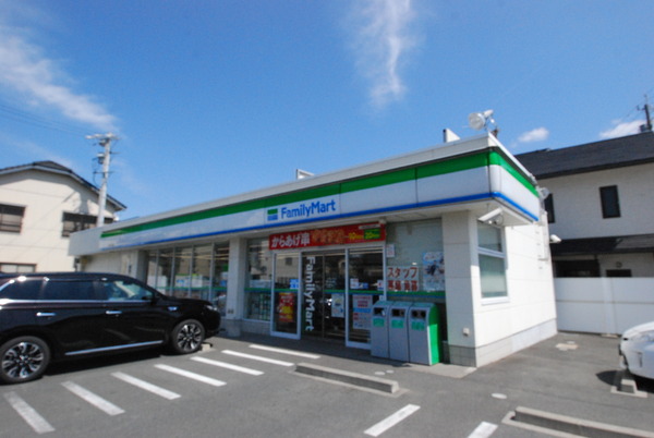豊川市豊栄町58期　3号棟(ファミリーマート豊川末広通店)