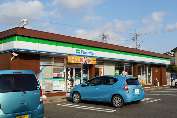 豊橋西幸町　1号棟(ファミリーマート豊橋江島店)