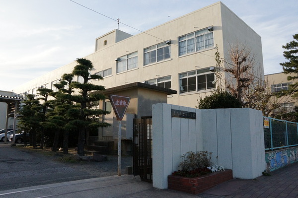 豊橋市北山町の中古一戸建て(豊橋市立栄小学校)