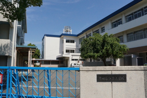 豊川市東豊町2丁目59期　1号棟(豊川市立豊小学校)