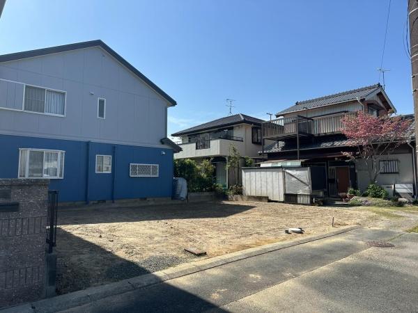 豊橋市新栄町南小向　全1棟