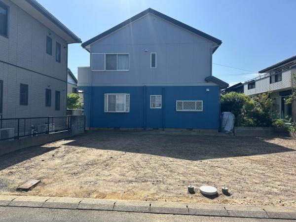 豊橋市新栄町南小向　全1棟