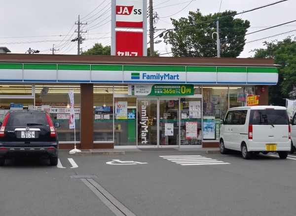 豊川市伊奈町南山新田第2期　全1棟(ファミリーマート豊川伊奈町店)