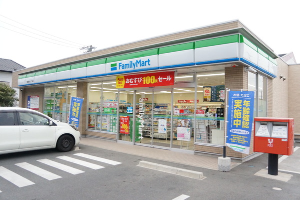 豊橋市中岩田3丁目59-2期　2号棟(ファミリーマート豊橋飯村北三丁目店)