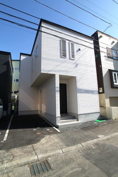 駅徒歩5分の新築戸建・厚別南一丁目