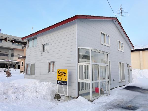太美南車庫付住宅