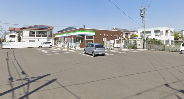 宮崎市城ケ崎4丁目の中古一戸建て(ファミリーマート潮見町店)