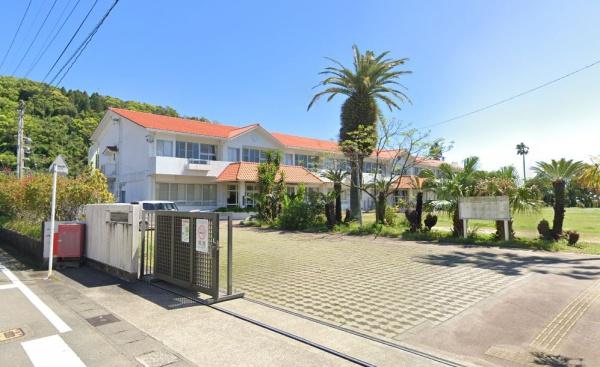宮崎市大字内海の土地(宮崎市立内海小学校)