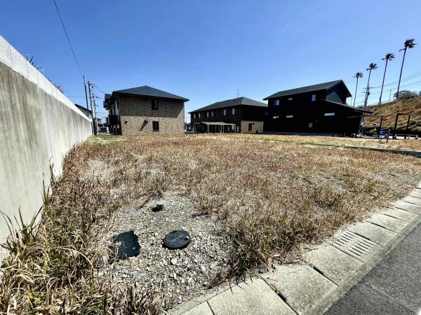 佐土原町松小路A号地　80坪以上の整形地　建築条件なし