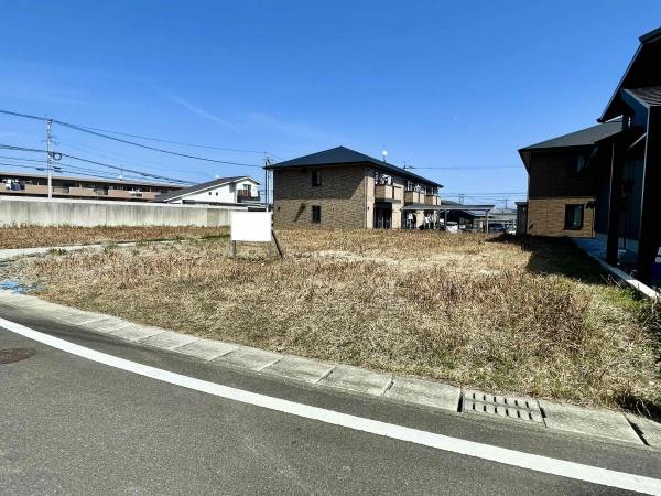 佐土原町松小路B号地　80坪以上の整形地　建築条件なし