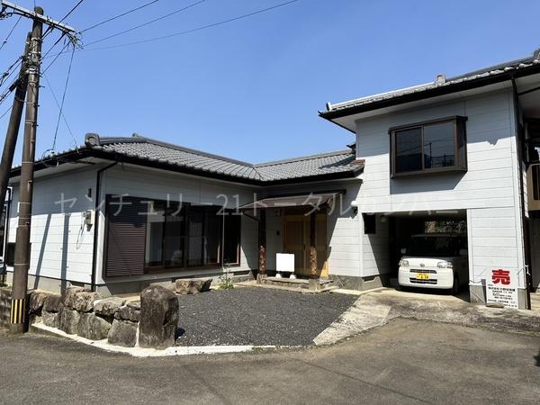 【即入居可】自然に囲まれた日当たり良好一戸建て