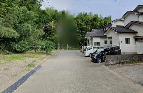 【即入居可】自然豊かな分譲地の中古一戸建て