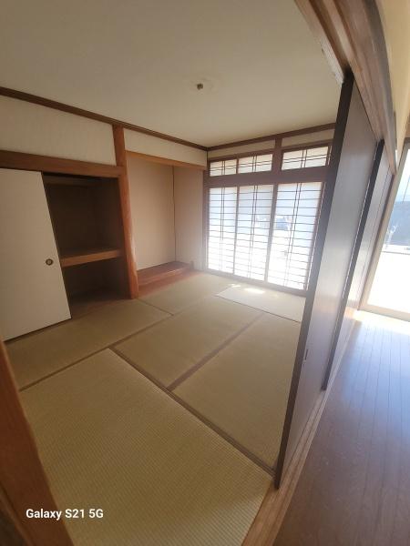 高台東南角地加納乙二階建て戸建