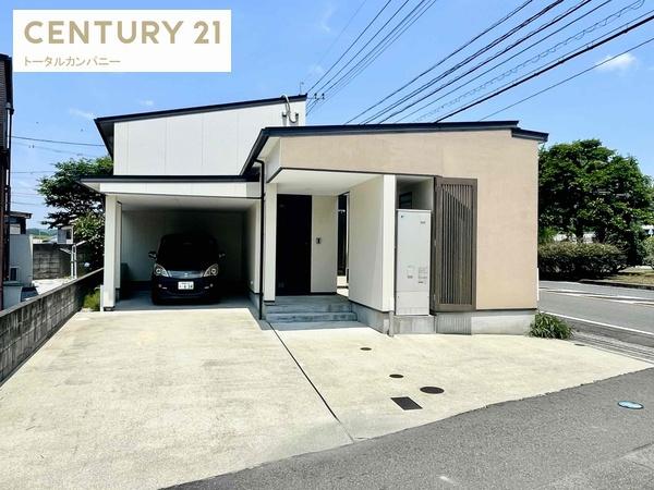 高岡町築浅デザイナーズ住宅