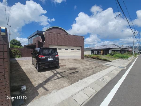 西都市大字南方鉄筋コンクリート2階建