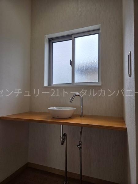 東諸県郡国富町大字三名の中古一戸建て