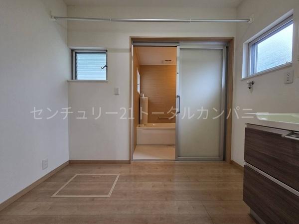 東諸県郡国富町大字三名の中古一戸建て