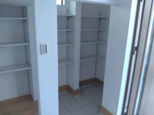 大塚町窪田モデル(収納)