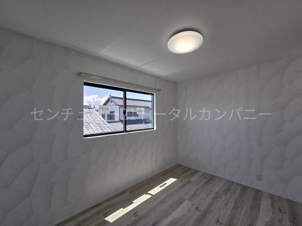 小学校、スーパー近くの新築一戸建てです