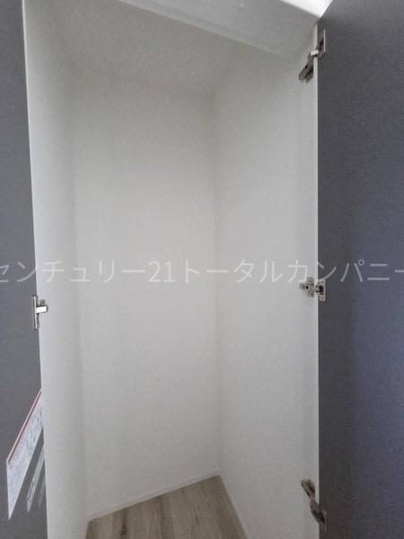 小学校、スーパー近くの新築一戸建てです