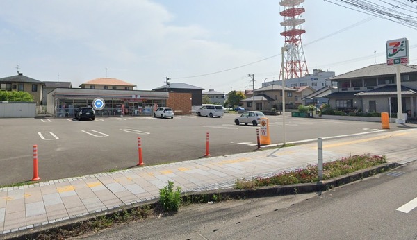 児湯郡高鍋町大字持田の土地(セブンイレブン高鍋郵便局前店)