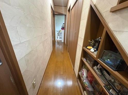南西角★高台花山手東１丁目★屋根付き駐車場★