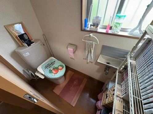 南西角★高台花山手東１丁目★屋根付き駐車場★