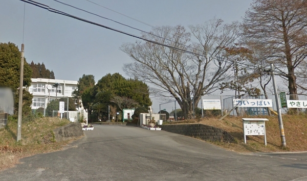 宮崎市佐土原町東上那珂の中古一戸建て(宮崎市立那珂小学校)