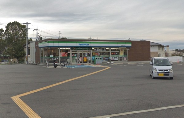 泉佐野市南中樫井の土地(ファミリーマート泉佐野樫井川北店)