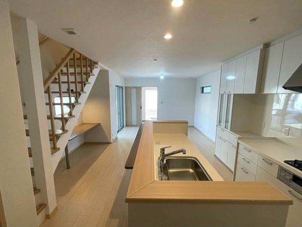 堺市西区上の中古一戸建