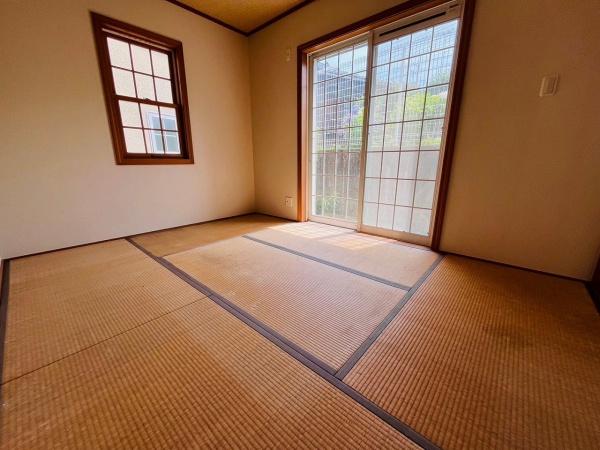 泉南郡熊取町朝代東２丁目の中古一戸建て