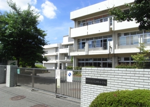 ラ・ヴェール和泉中央六号棟(和泉市立いぶき野小学校)