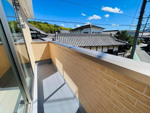 和泉市三林町の新築一戸建