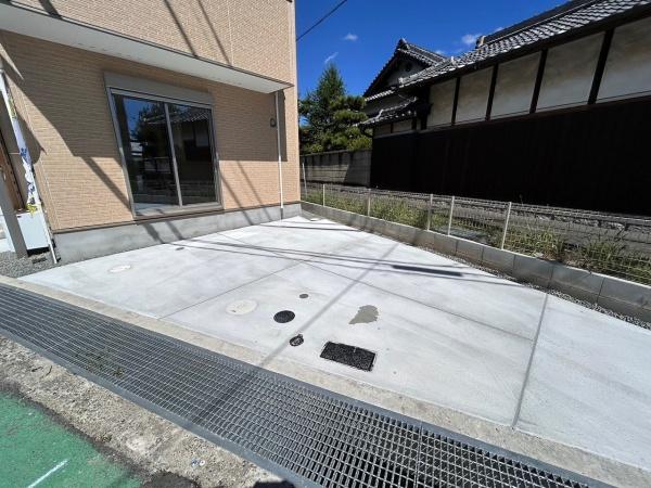 和泉市三林町の新築一戸建