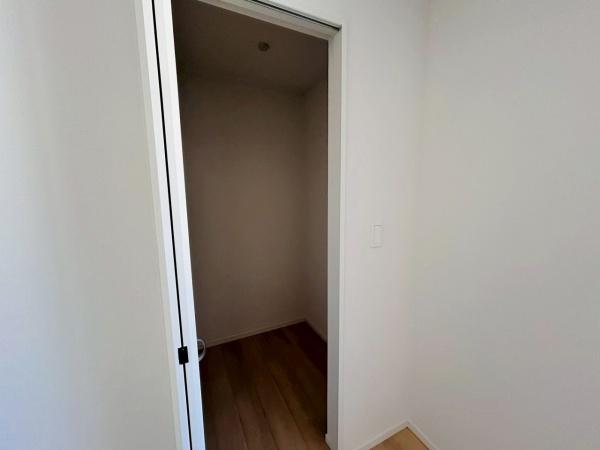 泉南市鳴滝１丁目の新築一戸建