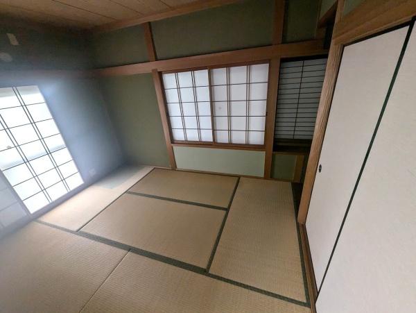 岸和田市八阪町３丁目の中古一戸建て