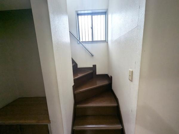 岸和田市八阪町３丁目の中古一戸建て