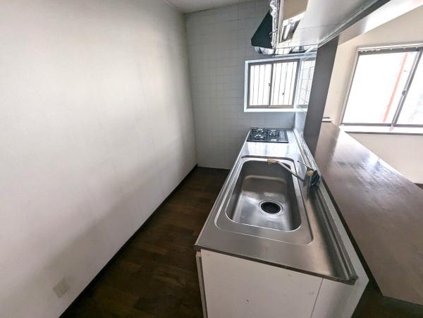 岸和田市八阪町３丁目の中古一戸建て
