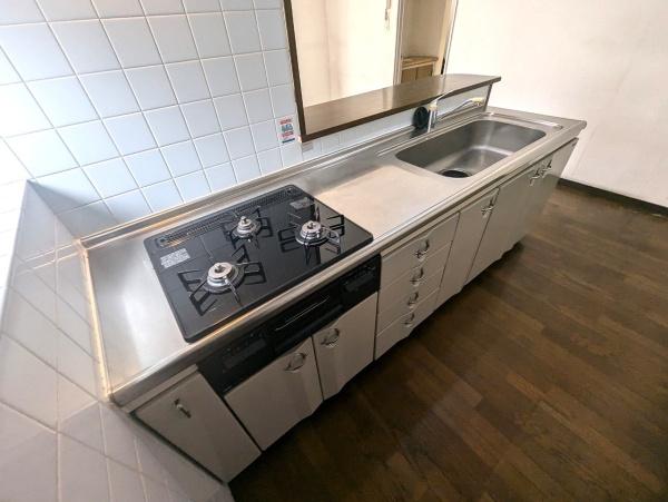 岸和田市八阪町３丁目の中古一戸建