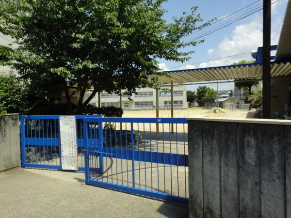 阪南市鳥取中の新築一戸建(阪南市立東鳥取小学校)