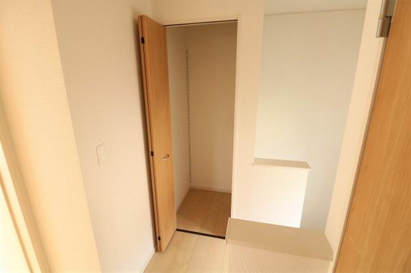 クレイドルガーデン泉佐野市上瓦屋第３　３号棟　新築戸建