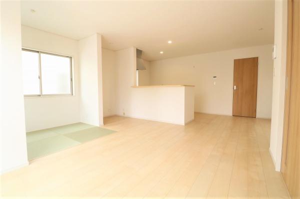クレイドルガーデン泉佐野市上瓦屋第３　３号棟　新築戸建